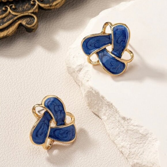 Jewelry - Blue Geometric Triangle Resin Earrings for women